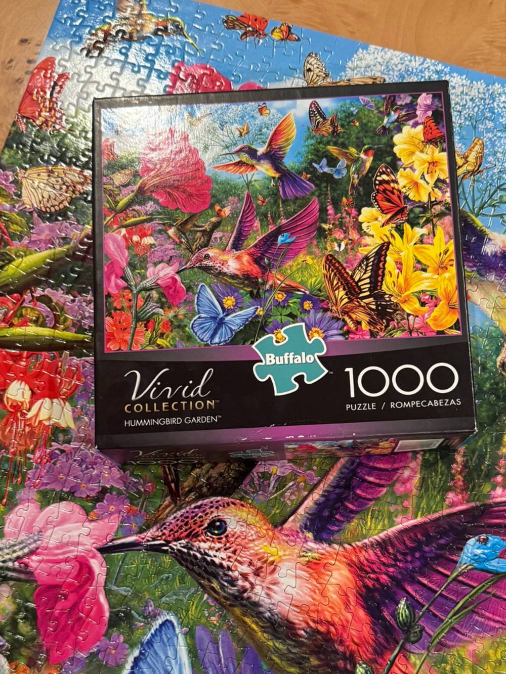 Buffalo David Bitton Vivid Hummingbird Garden Puzzle - Multicolor